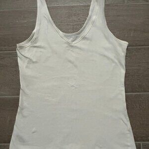 J & B Women’s White Cotton/Spandex Tank Top – Size M – Good Condition